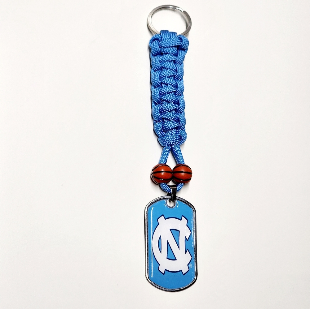 North Carolina Tar Heels Basketball Keychain Souvenir Backpack Accessory NCAA - Picture 2 of 2